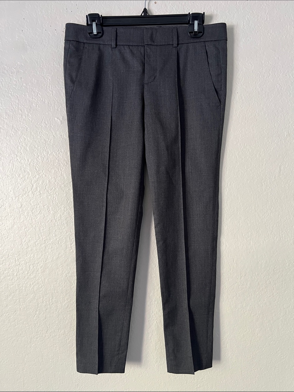 Like New! VINCE Flat Front Wool Blend Pleated Tailored Pants Gray Size 2